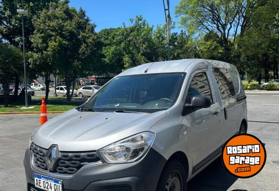 Utilitarios - Renault Kangoo  Express Confort 2020 Nafta 57000Km - En Venta