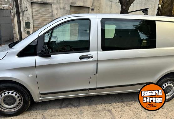 Utilitarios - Mercedes Benz Vito furgn mixto 2019 Diesel 117000Km - En Venta