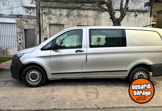 Utilitarios - Mercedes Benz Vito furgn mixto 2019 Diesel 117000Km - En Venta