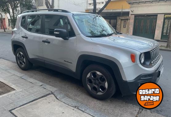 Camionetas - Jeep Renegade 2017 Nafta 127000Km - En Venta