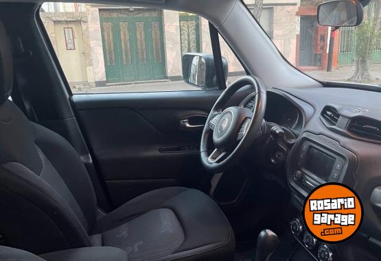 Camionetas - Jeep Renegade 2017 Nafta 127000Km - En Venta