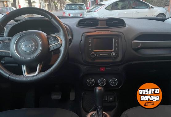 Camionetas - Jeep Renegade 2017 Nafta 127000Km - En Venta