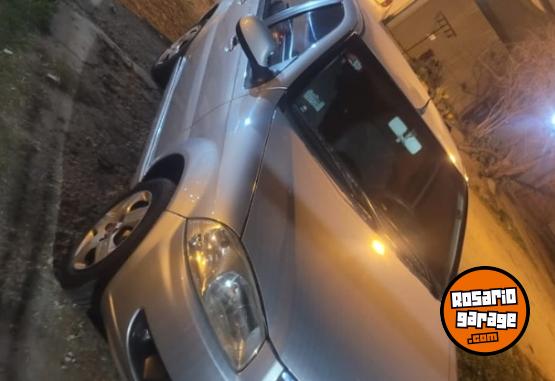 Autos - Fiat Siena 2013 GNC 130000Km - En Venta