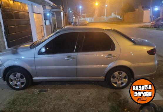 Autos - Fiat Siena 2013 GNC 130000Km - En Venta