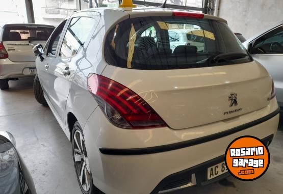 Autos - Peugeot 308 2018 Nafta 105000Km - En Venta