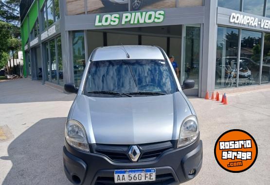 Utilitarios - Renault Kangoo 2016 Diesel 163000Km - En Venta