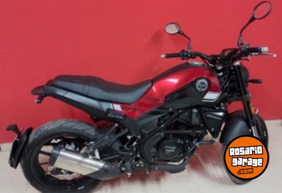 Motos - Benelli Leoncino 250 2022 Nafta 6200Km - En Venta