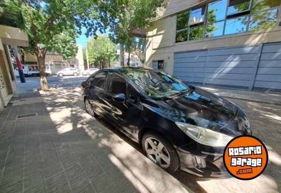 Autos - Peugeot 408 ALLURE + 2.0 -Nafta 2013 Nafta 171700Km - En Venta