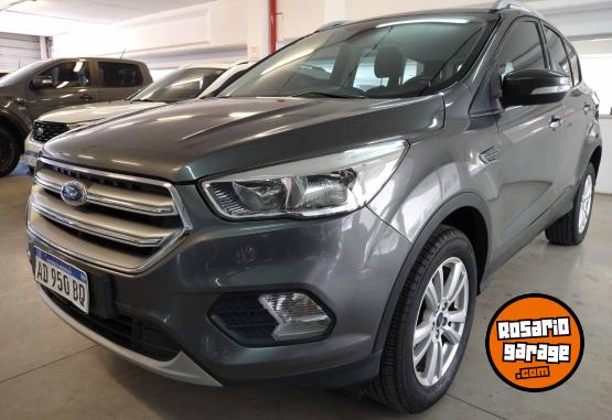 Autos - Ford Kuga SEL 2.0L 4x2 AT 2019 Nafta 43265Km - En Venta