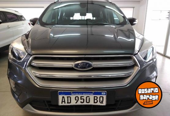 Autos - Ford Kuga SEL 2.0L 4x2 AT 2019 Nafta 43265Km - En Venta