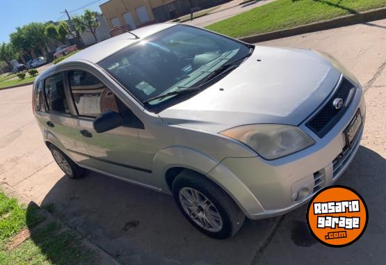 Autos - Ford Fiesta ambiente plus 1.6 2007 Nafta 212000Km - En Venta