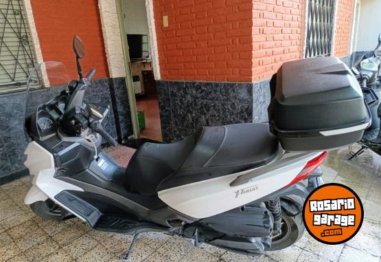 Motos - Kymco X-twon 2023 Nafta 3500Km - En Venta