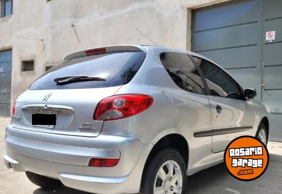 Autos - Peugeot 207 2012 Nafta 92706Km - En Venta