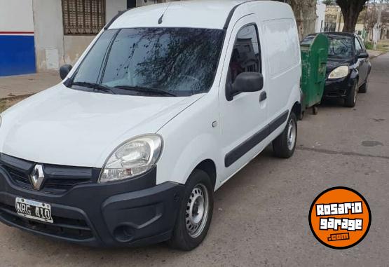 Utilitarios - Renault KANGOO 2014 Nafta 195000Km - En Venta