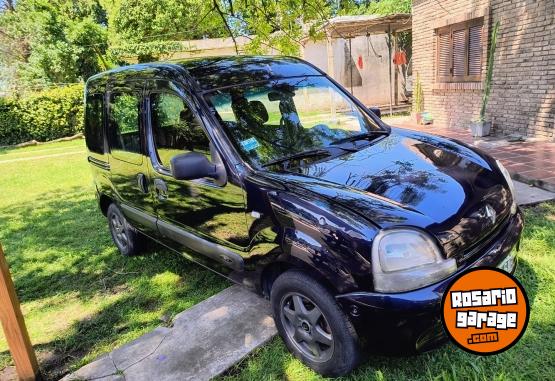 Utilitarios - Renault Kangoo vidriada 2007 Diesel 160000Km - En Venta