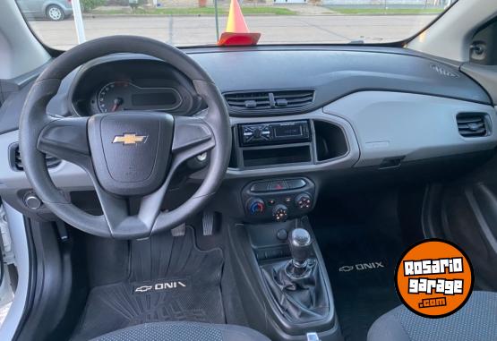 Autos - Chevrolet Onix Joy + 2019 Nafta 77000Km - En Venta