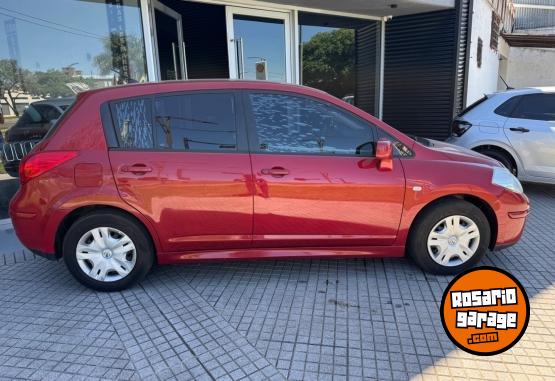 Autos - Nissan TIIDA VISIA 1.8 5P 2011 Nafta 180000Km - En Venta