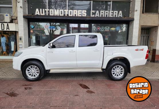 Camionetas - Toyota Hilux srv 2014 Diesel 154000Km - En Venta