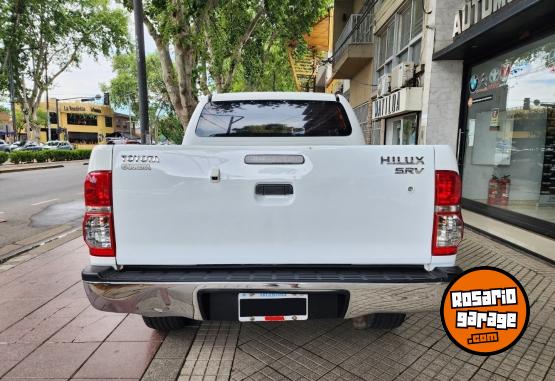 Camionetas - Toyota Hilux srv 2014 Diesel 154000Km - En Venta