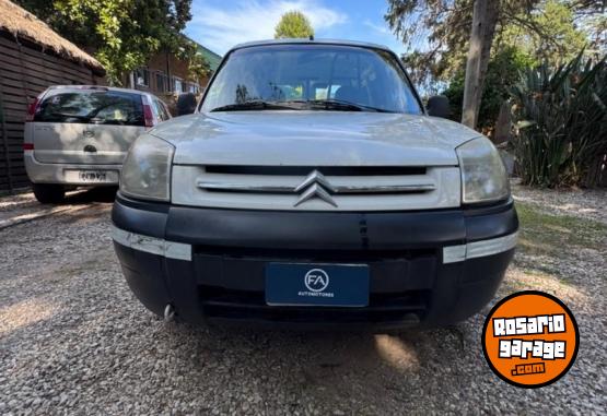 Utilitarios - Citroen Berlingo Furgn 1.6 HDI 2011 Diesel 190000Km - En Venta