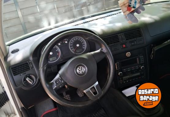 Autos - Volkswagen Bora 2013 Nafta 200000Km - En Venta