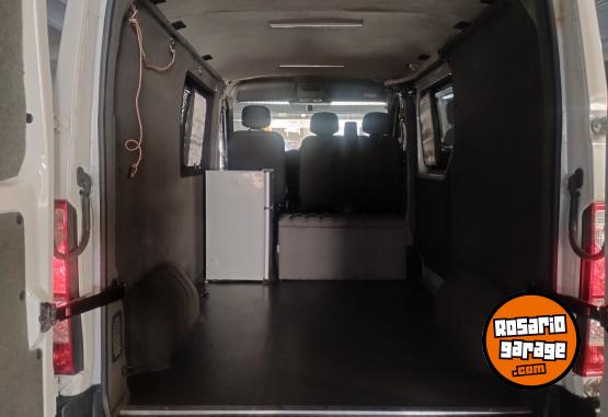 Utilitarios - Renault Master 2022 Diesel 12500Km - En Venta