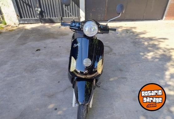 Motos - Motomel Strato Euro 150 2014 Nafta 7200Km - En Venta