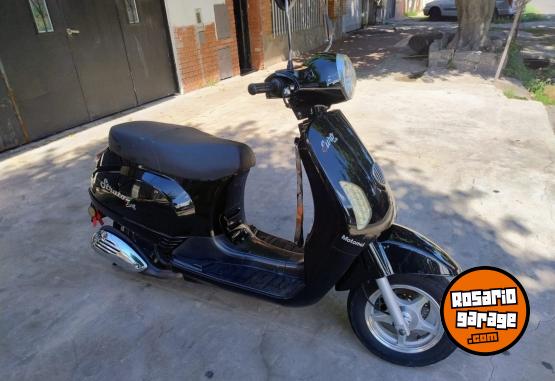 Motos - Motomel Strato Euro 150 2014 Nafta 7200Km - En Venta