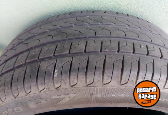 Accesorios para Autos - Neumticos Pirelli P7 215 / 50 / R17 - En Venta