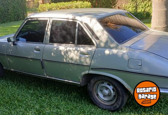 Autos - Peugeot 504 sedan 1982 Nafta 999999Km - En Venta