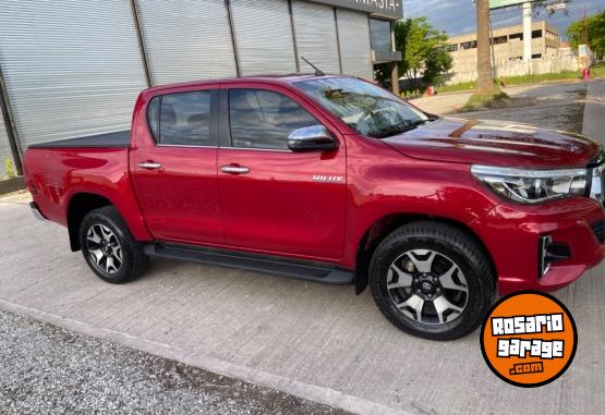 Camionetas - Toyota Hilux SRX 2019 Diesel 149000Km - En Venta