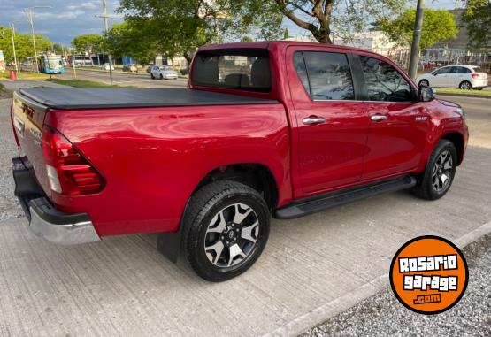 Camionetas - Toyota Hilux SRX 2019 Diesel 149000Km - En Venta