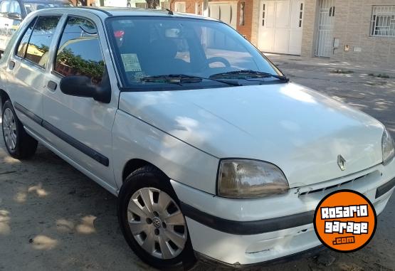 Autos - Renault Clio 2000 Diesel 217000Km - En Venta