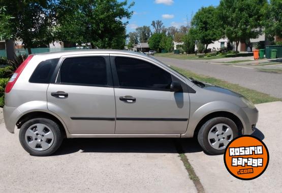 Autos - Ford Fiesta 2005 Nafta 236000Km - En Venta