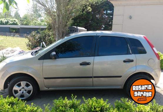 Autos - Ford Fiesta 2005 Nafta 236000Km - En Venta