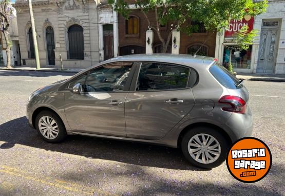 Autos - Peugeot 208 2018 Nafta 47500Km - En Venta