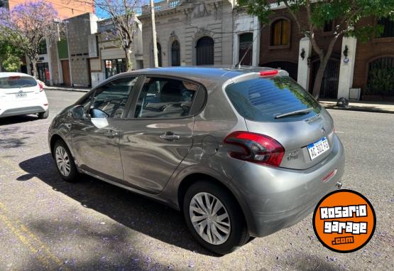 Autos - Peugeot 208 2018 Nafta 47500Km - En Venta