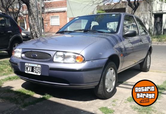 Autos - Ford FIESTA LX 1999 Nafta 142000Km - En Venta