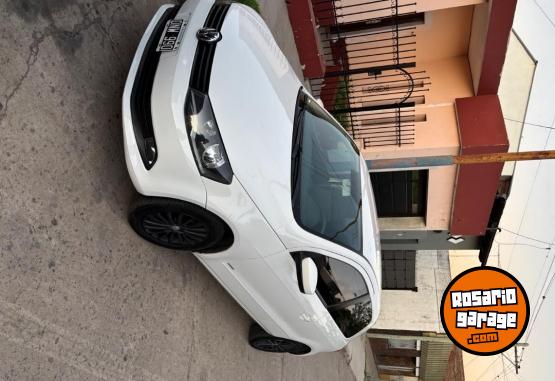 Autos - Volkswagen Gol Trend Highline 2015 Nafta 108000Km - En Venta