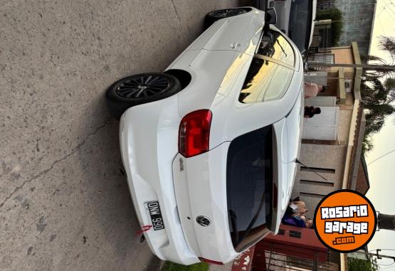 Autos - Volkswagen Gol Trend Highline 2015 Nafta 108000Km - En Venta