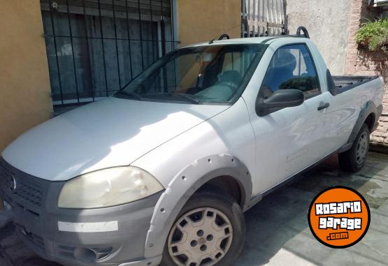 Utilitarios - Fiat Strada 2012 Nafta 200000Km - En Venta