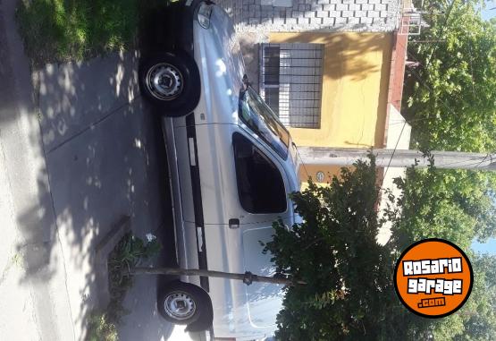 Utilitarios - Peugeot Partner diesel 2008 Diesel 218000Km - En Venta