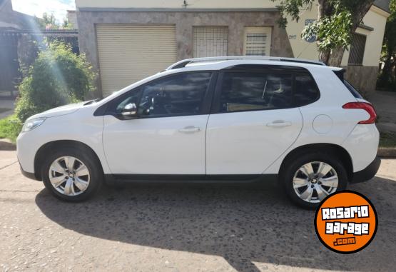 Autos - Peugeot 2008 Allure 2018 Nafta 109000Km - En Venta