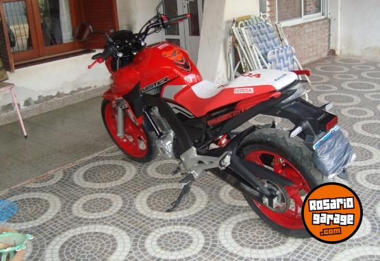 Motos - Honda TWISTER CB250F 2022 Nafta 9740Km - En Venta