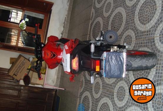 Motos - Honda TWISTER CB250F 2022 Nafta 9740Km - En Venta