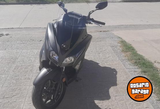 Motos - Kymco Xtown 250 2019 Nafta 17500Km - En Venta