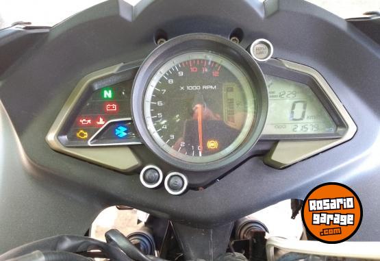 Motos - Bajaj Rs 200 2017 Nafta 21000Km - En Venta