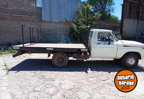 Camiones y Gras - Ford 350 - En Venta