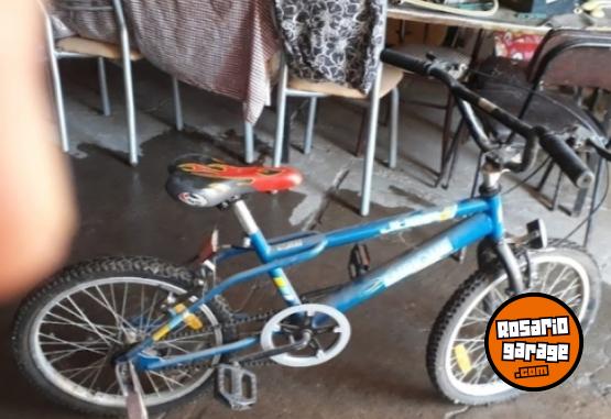 Deportes - Vendo bicicleta rodado 20 con rueditas sin uso - En Venta