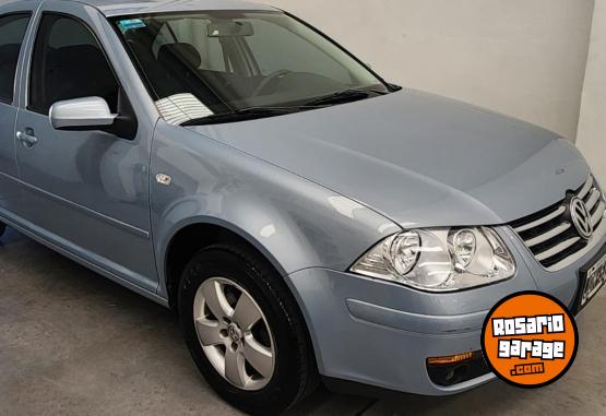 Autos - Volkswagen Bora 2.0 impecable 2010 Nafta 170000Km - En Venta